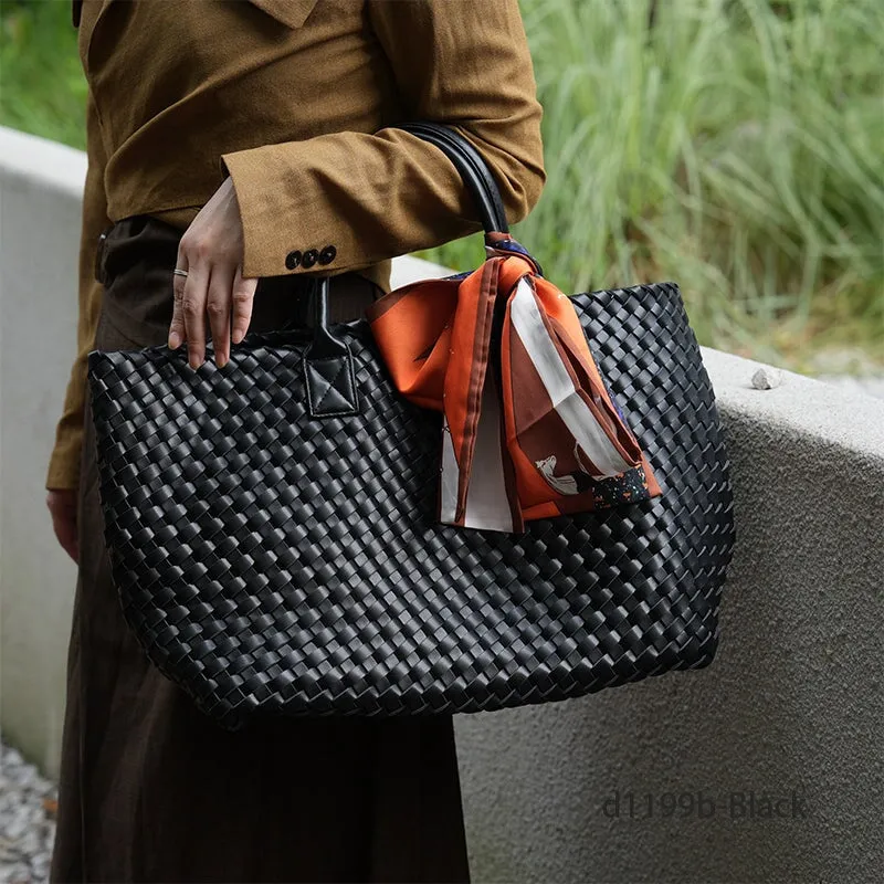 Clearance Sale: Save up to 80% Off on Leather Bags and Accessories