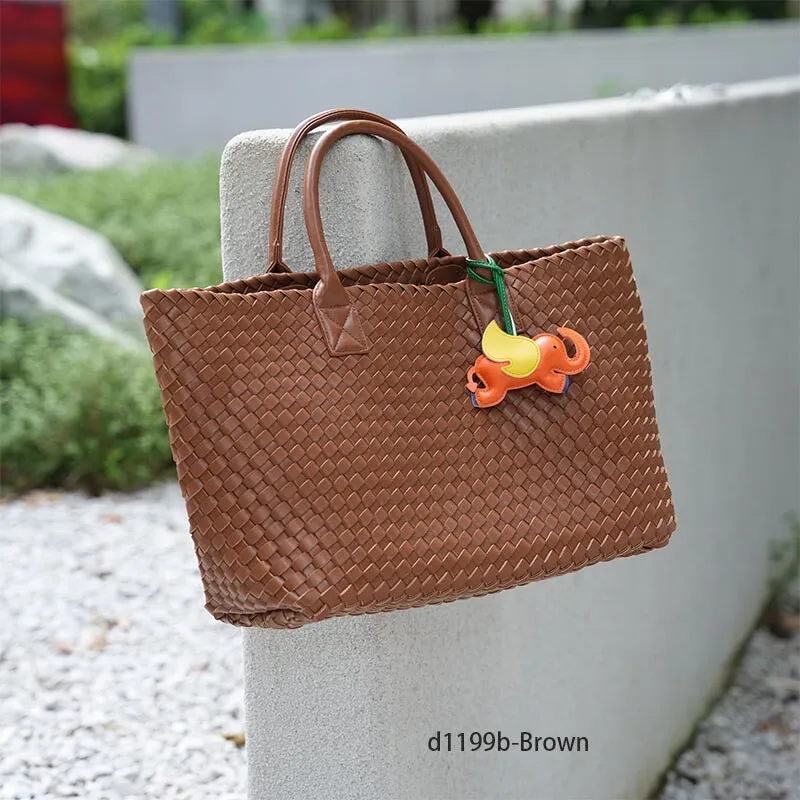 Clearance Sale: Save up to 80% Off on Leather Bags and Accessories